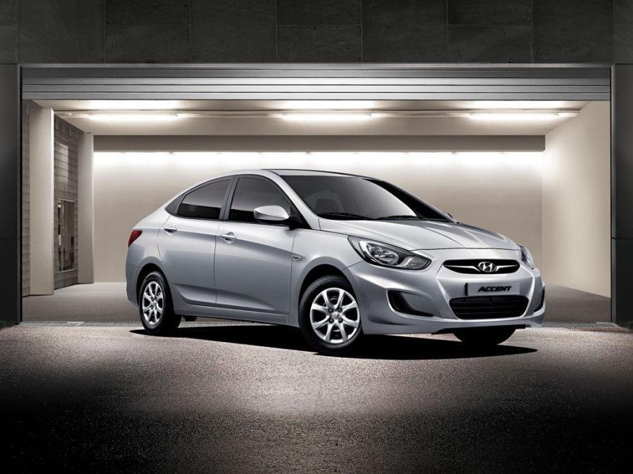  Hyundai Accent Sedan 2010 года  (фото 3 из 13)